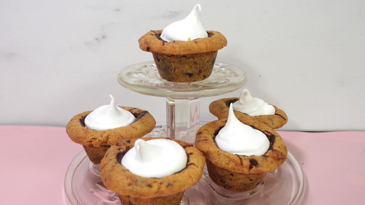 Chocolate chip Cookie cups on a cake stand